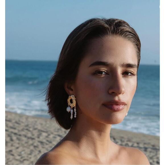 NEW MIGNONNE GAVIGAN women's silvia pearl earrings in gold - Picture 2 of 2